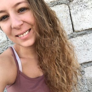 Meet your Posher, Rachel